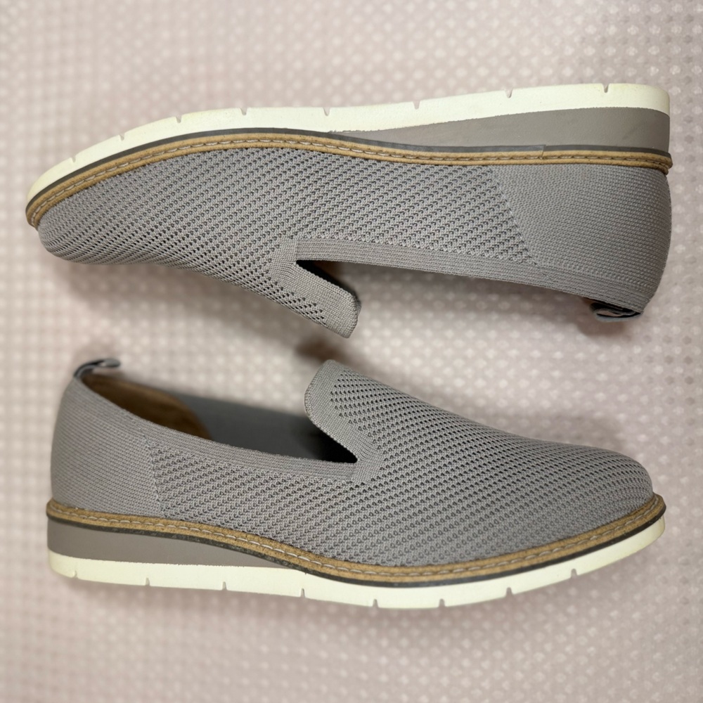 ✨Pick 2 for $15✨ Me Too Women’s Slip Ons